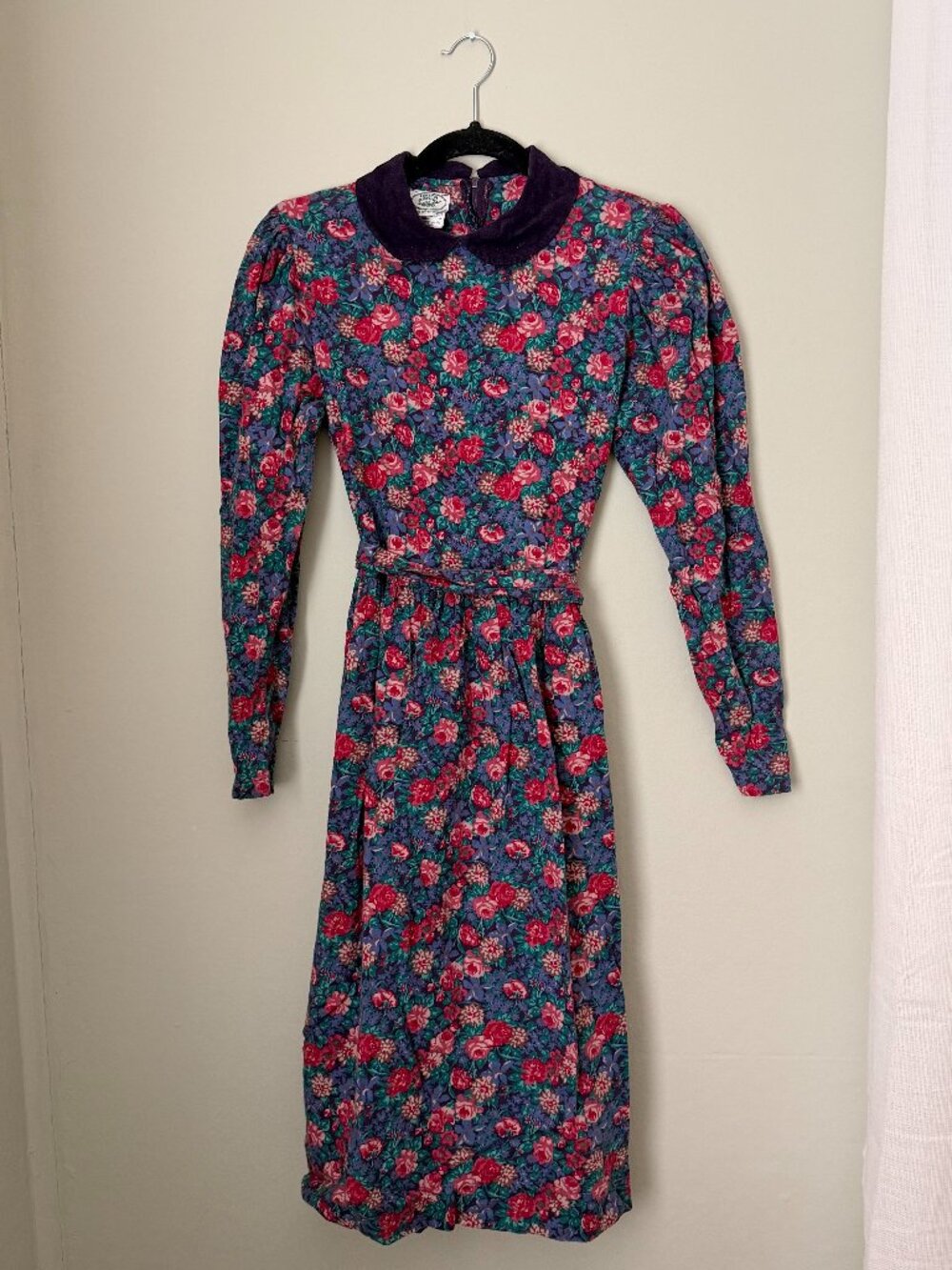 Vintage 1980s Floral Print Laura Ashley Collared Midi Long Sleeve Dress